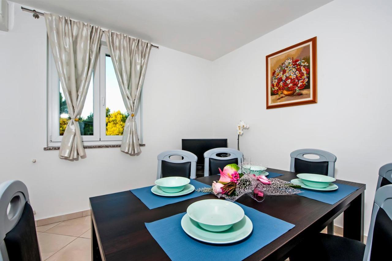 Apartments Centener Rovinj Exteriör bild